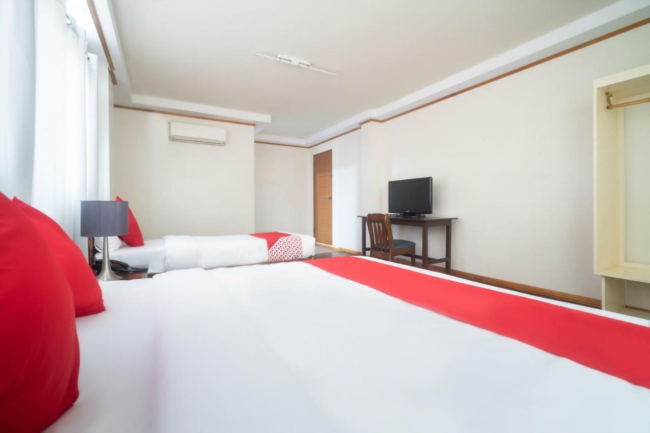 Oyo 162 The West Inn Davao Екстер'єр фото